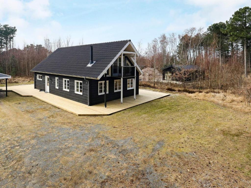 8 person holiday home in Læsø