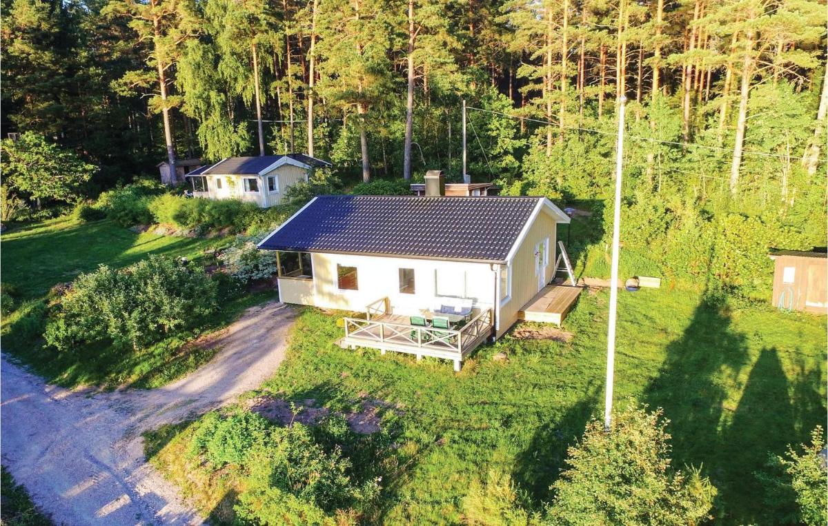 Stunning Home In Fristad With Wifi