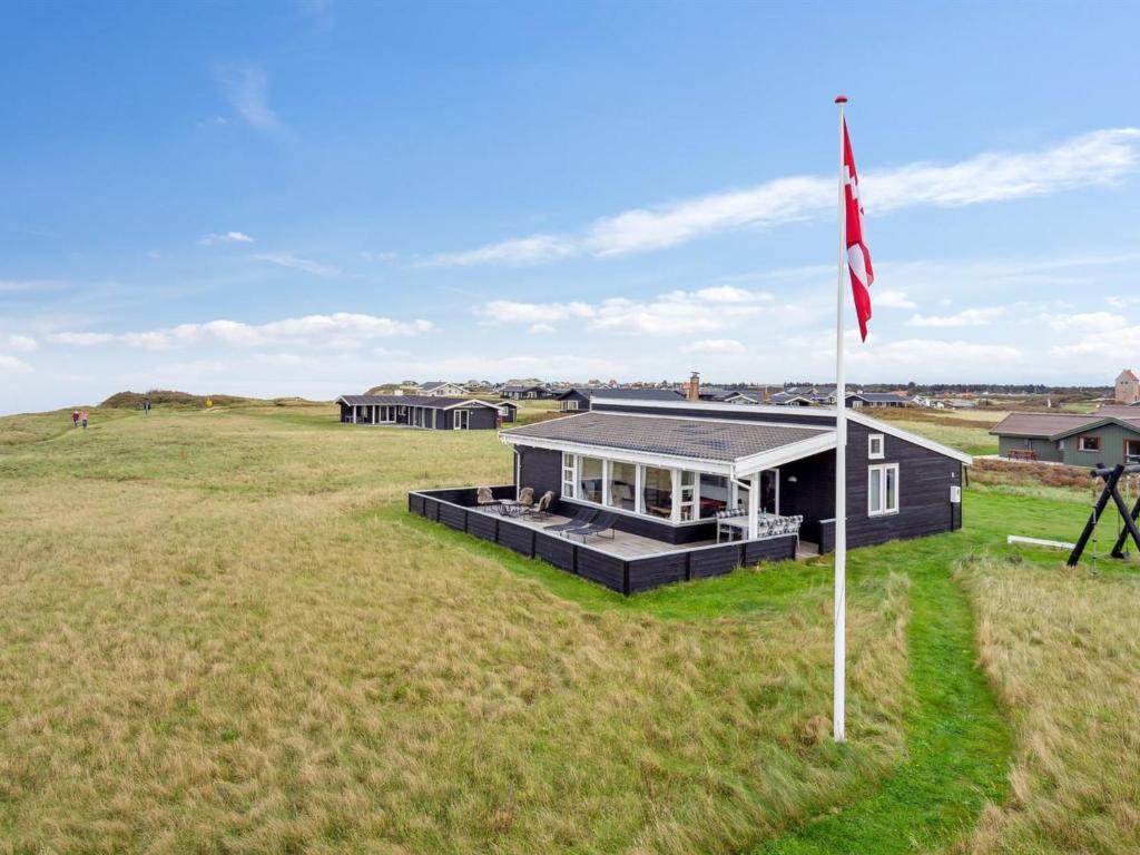 Holiday Home Dyri - 75m from the sea by Interhome