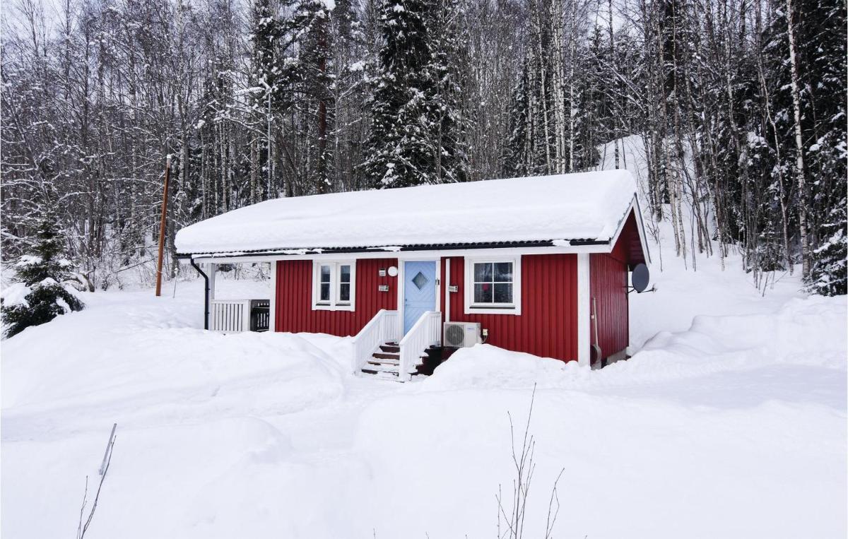 Pet Friendly Home In Sysslebäck With Kitchen