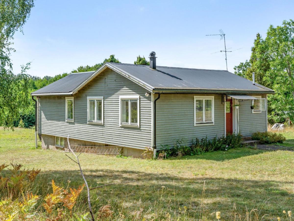 Chalet Lindby Pärlan - STH150 by Interhome