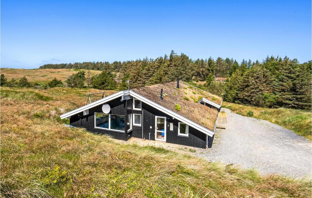 Awesome Home In Blokhus With Wifi