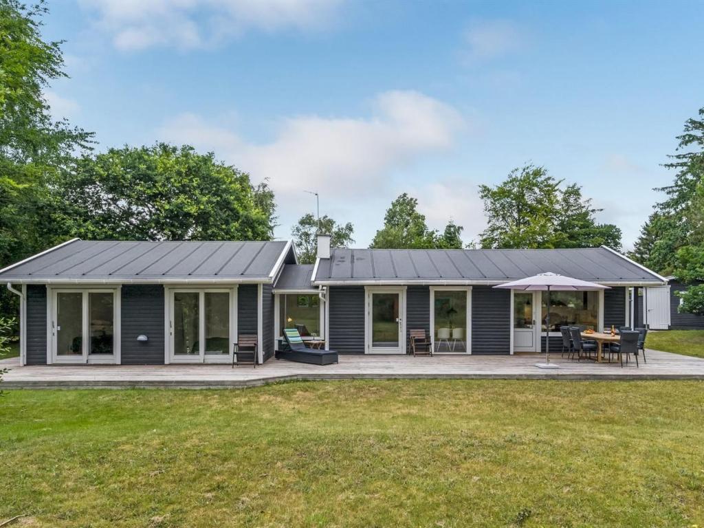 Holiday Home Sverkel - 700m from the sea by Interhome