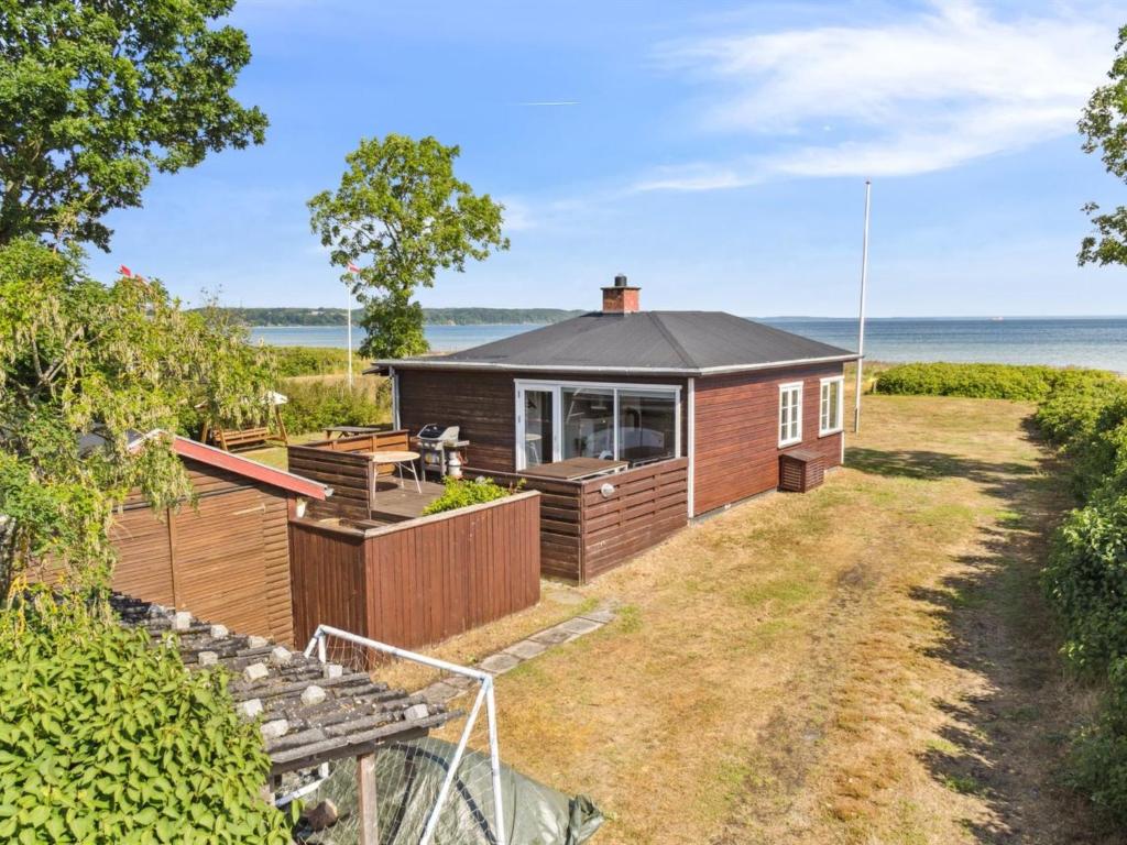 Holiday Home Mirkka - 50m from the sea by Interhome