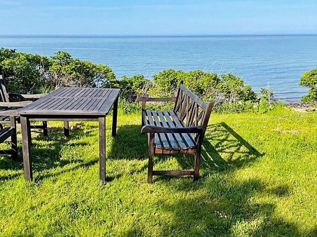 Seaside Serenity in LumsAYs-By Traum