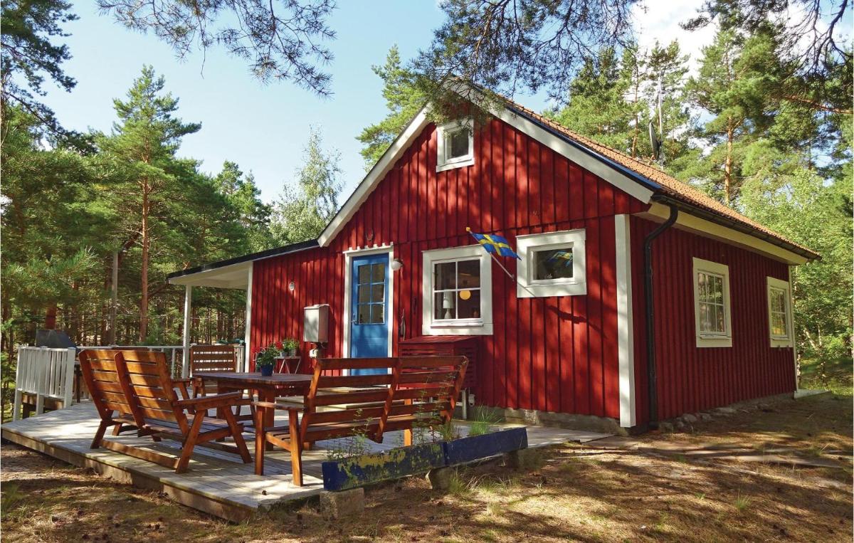 Stunning Home In Yngsjö With Wifi
