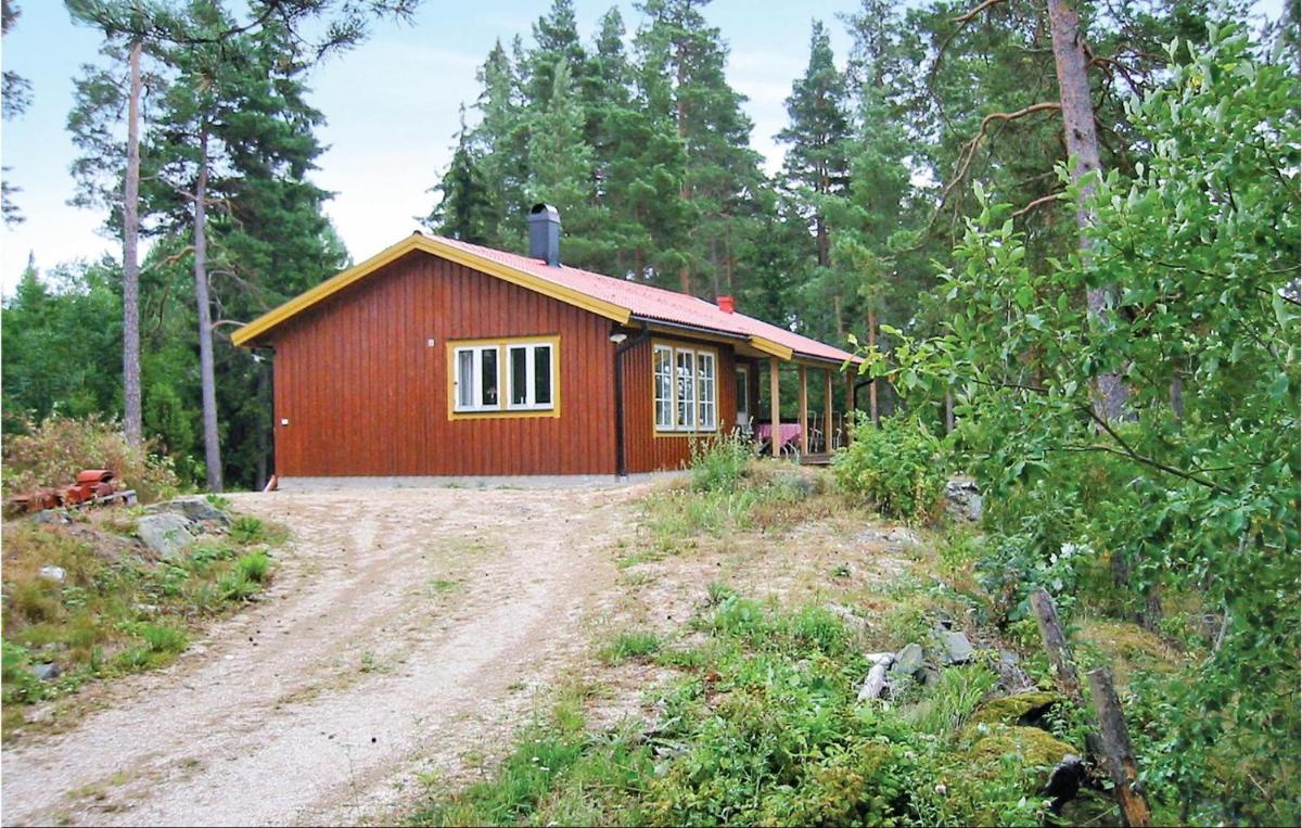 Awesome Home In Ånimskog With Kitchen