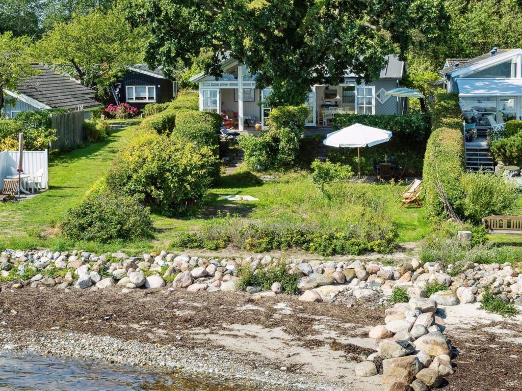 Holiday Home Snari - 10m from the sea by Interhome