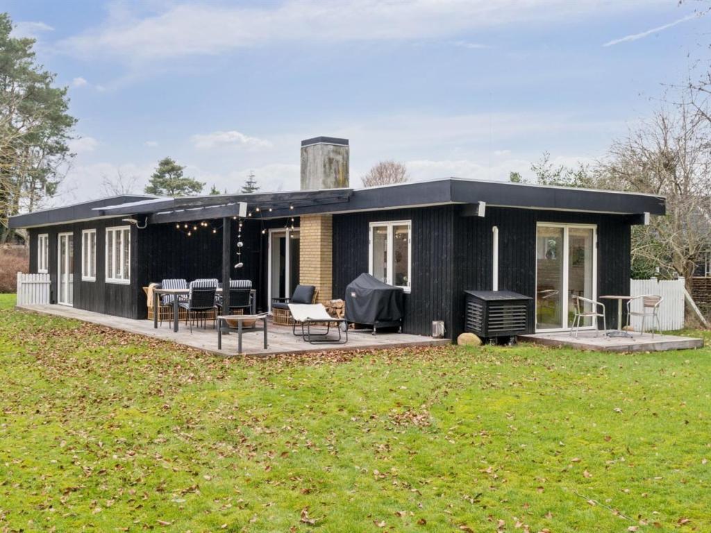 Holiday Home Troels - 1-2km from the sea by Interhome