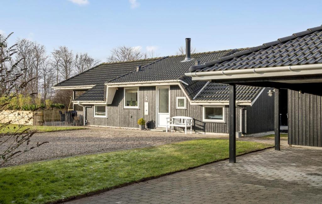 4 Bedroom Nice Home In Otterup
