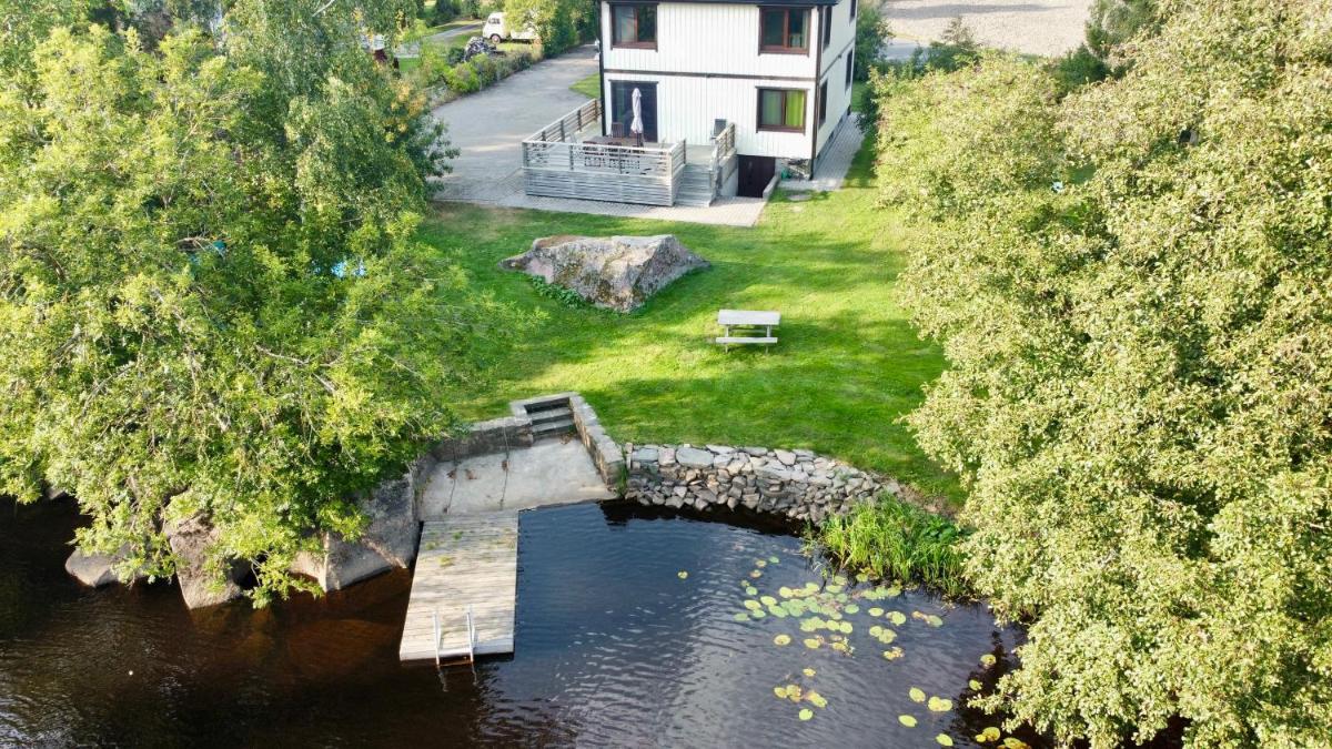 Holiday house by riverside