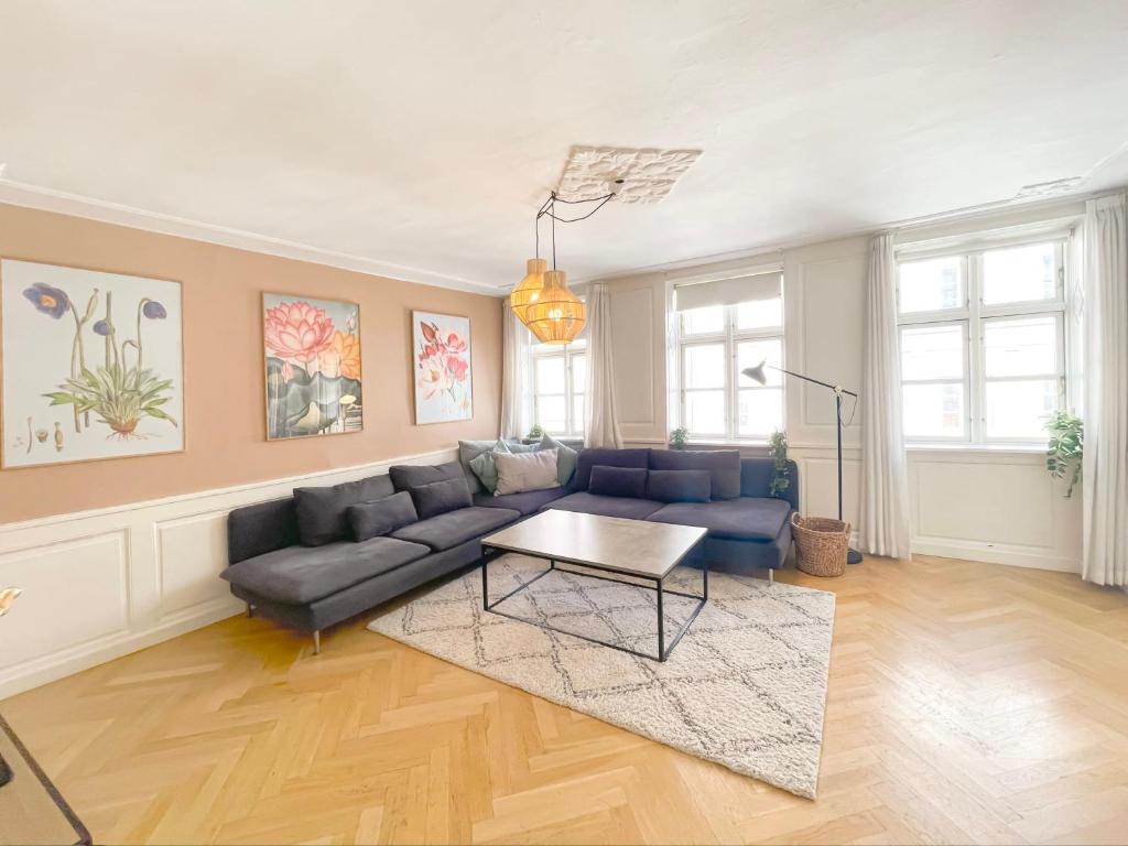 Large Flat with 4 Bedrooms in Copenhagen