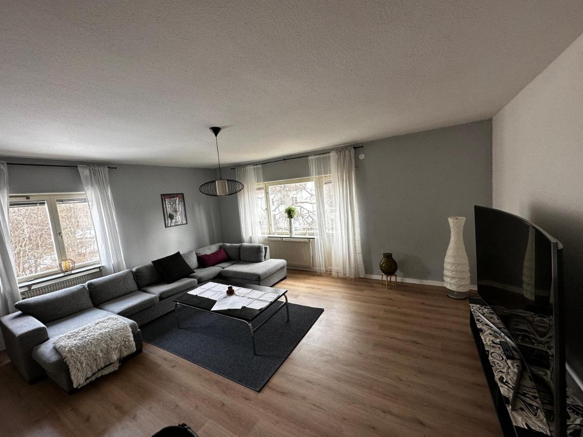 Ljungaverk Stor Lägenhet Med Öppen Spis