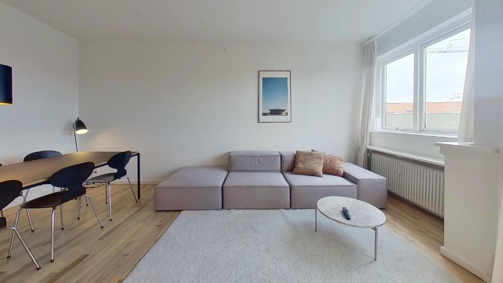 Nice 2-bed in Frederiksberg