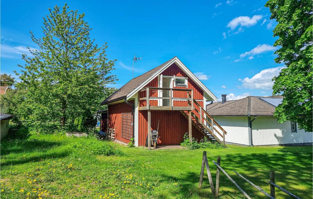 Stunning Apartment In Gullspång With Wifi