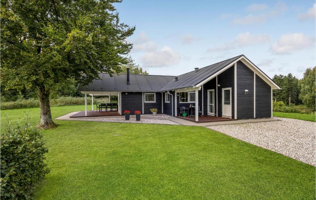 Lovely Home In Hobro With Wifi