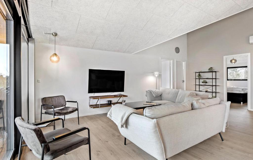 Cozy Home In Millinge With Sauna