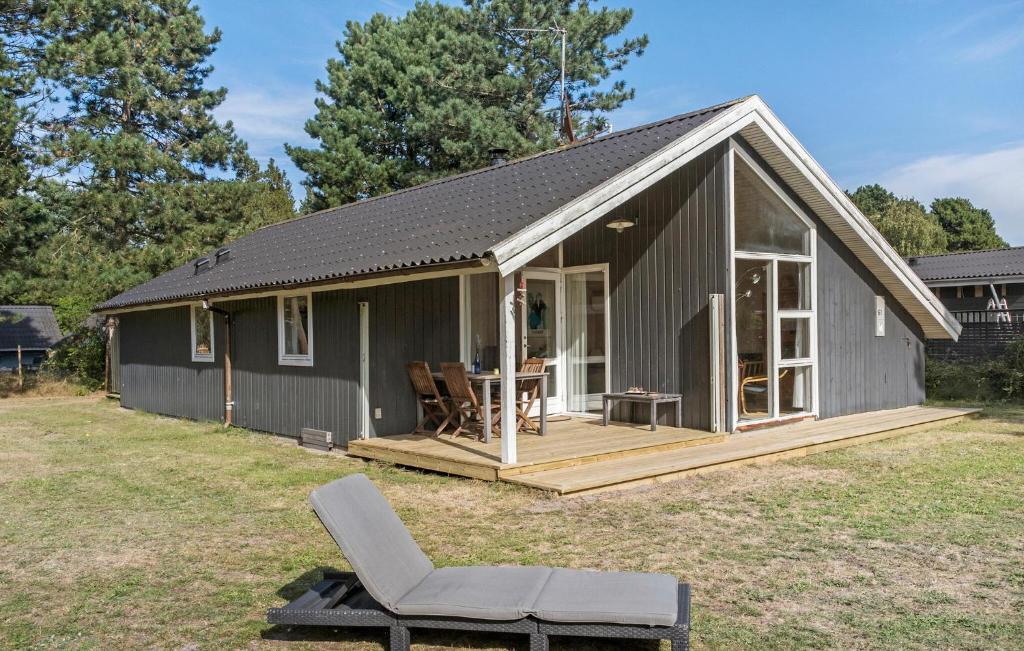 3 Bedroom Amazing Home In Rødby
