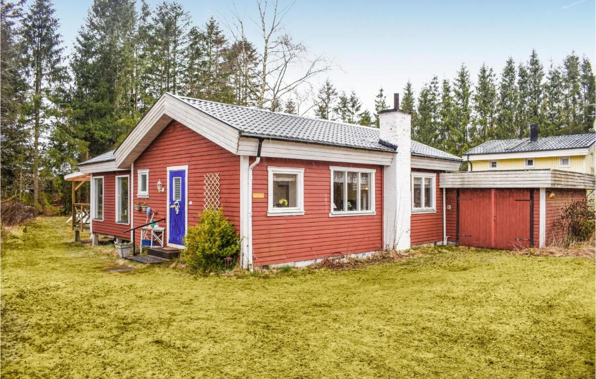 2 Bedroom Beautiful Home In Skånes Fagerhult