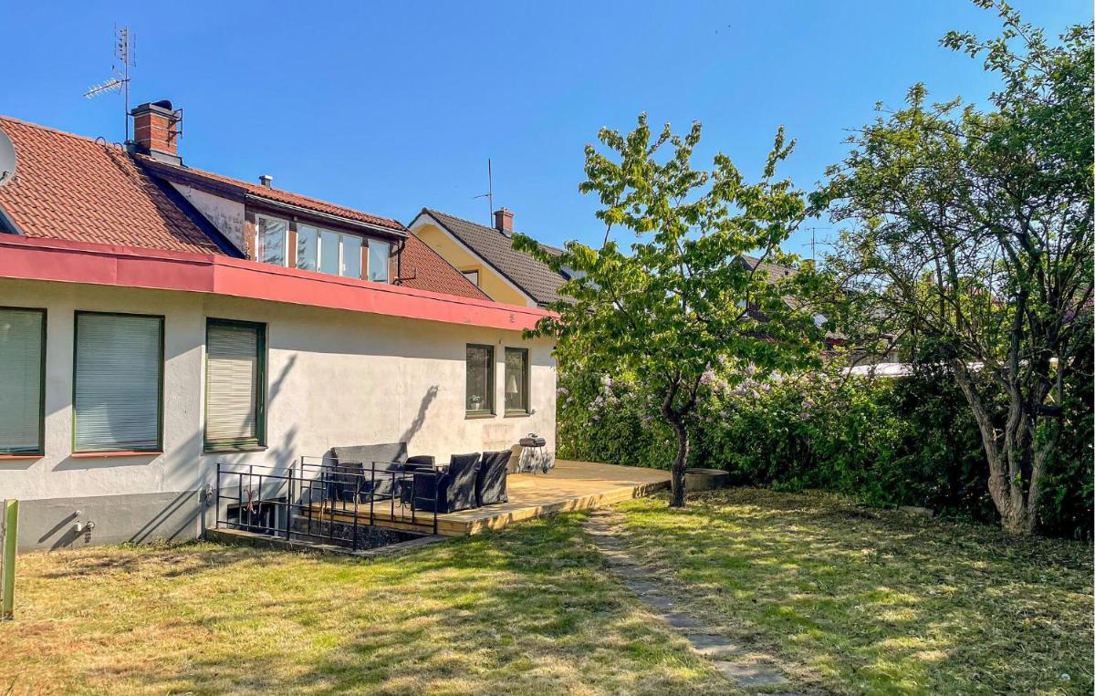 Nice Home In Äsperöd With Wifi