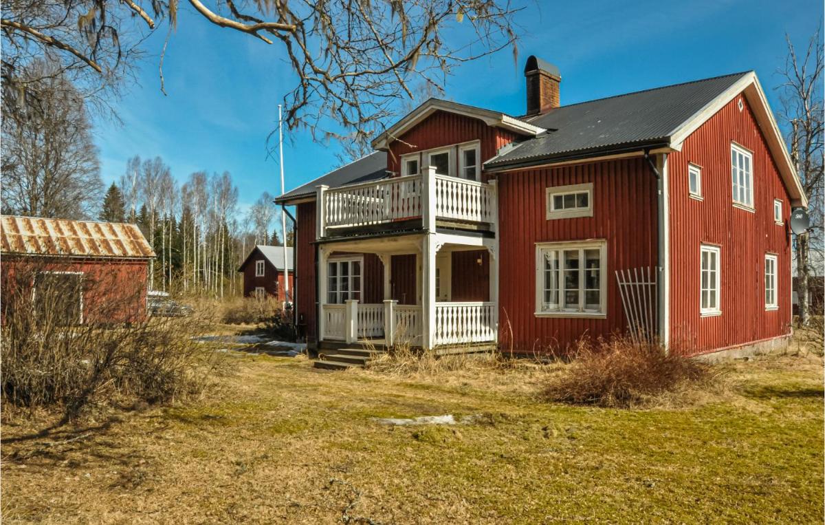 5 Bedroom Pet Friendly Home In Stöllet