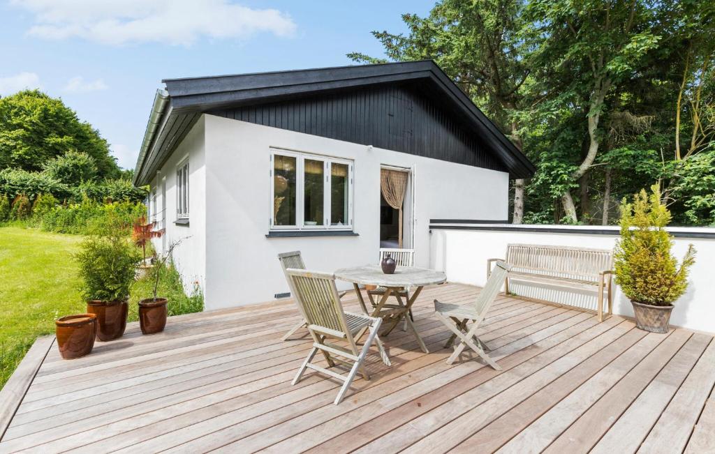 2 Bedroom Lovely Home In Vejby