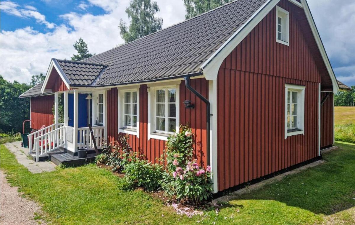 Beautiful Home In Vittsjö With Kitchen