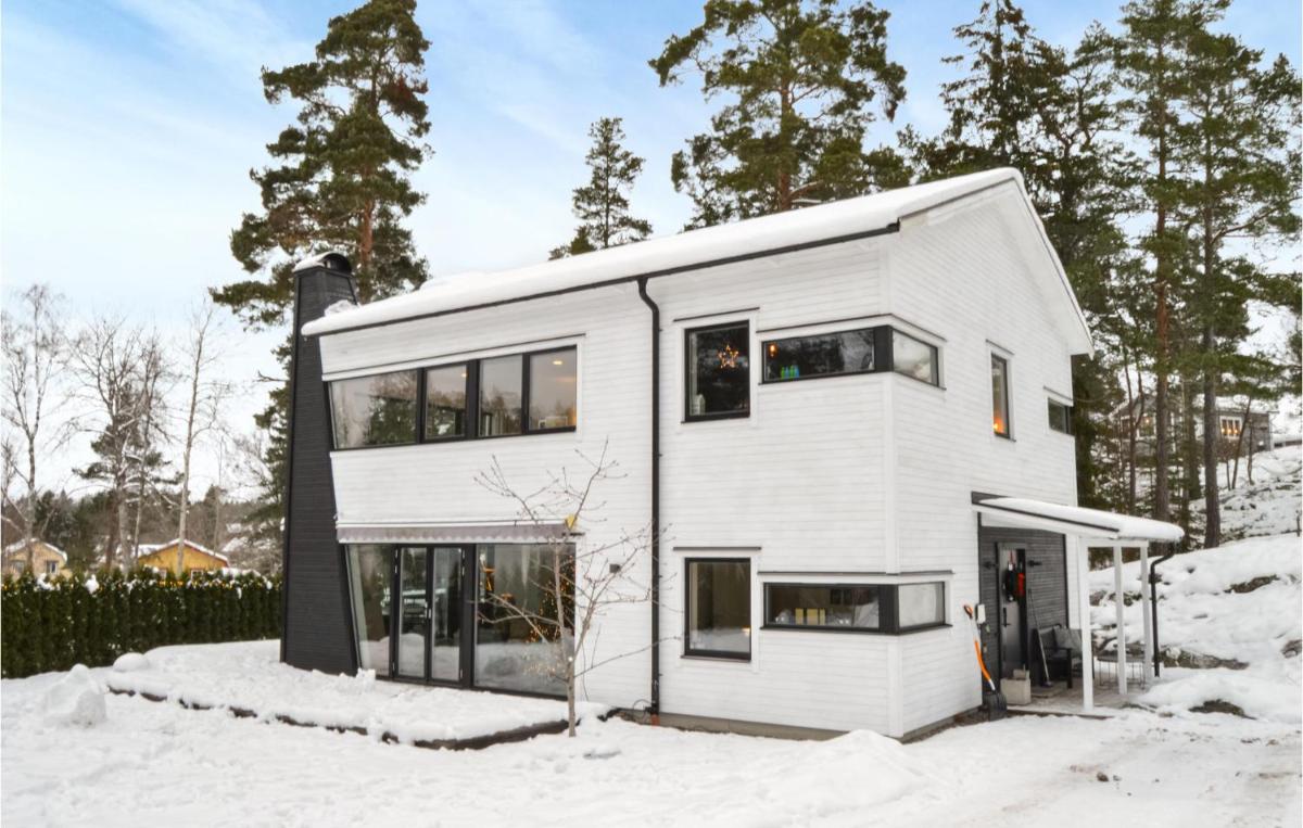 Nice Home In Värmdö With Kitchen