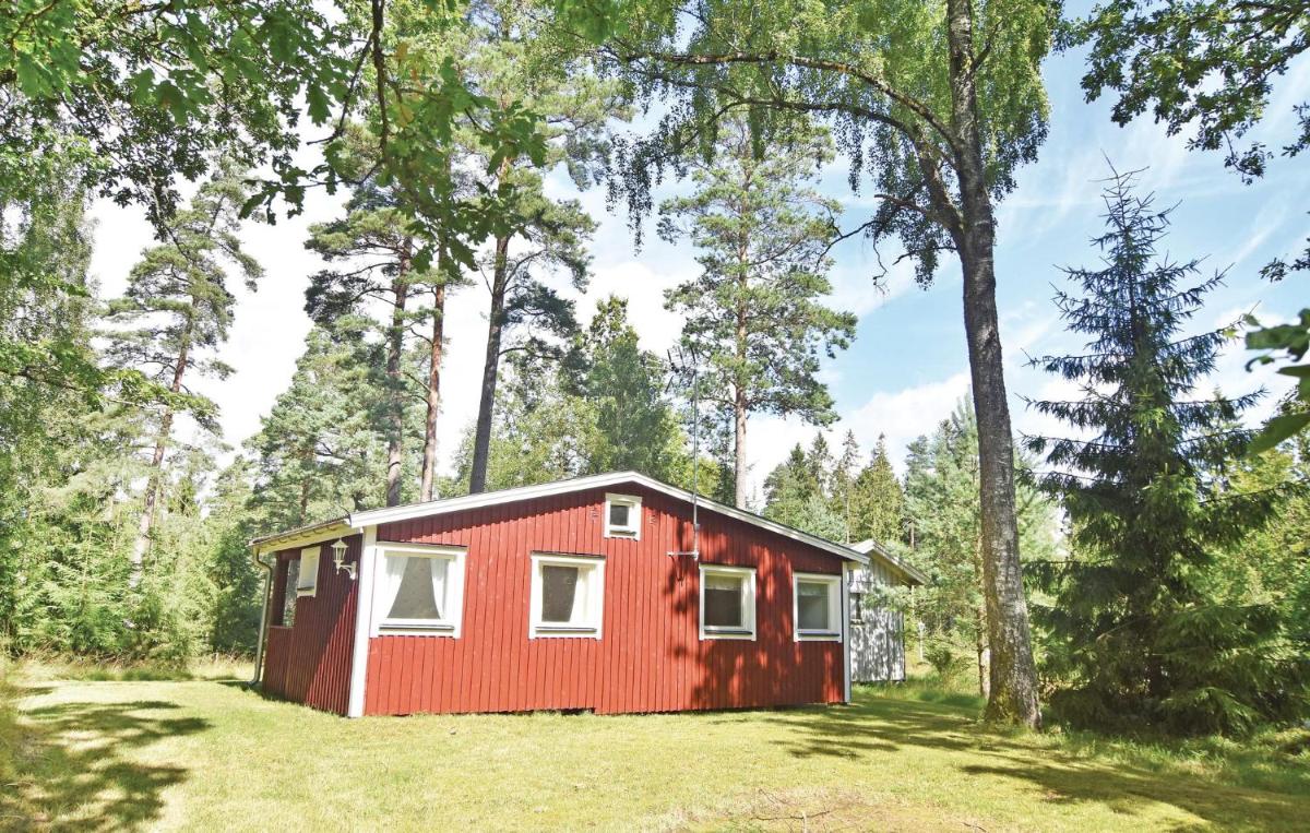 Lovely Home In Stenkullen With Wifi