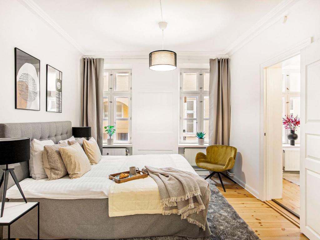 Sanders Tivoli 1- Lovely 2-Bdr Apt near Tivoli