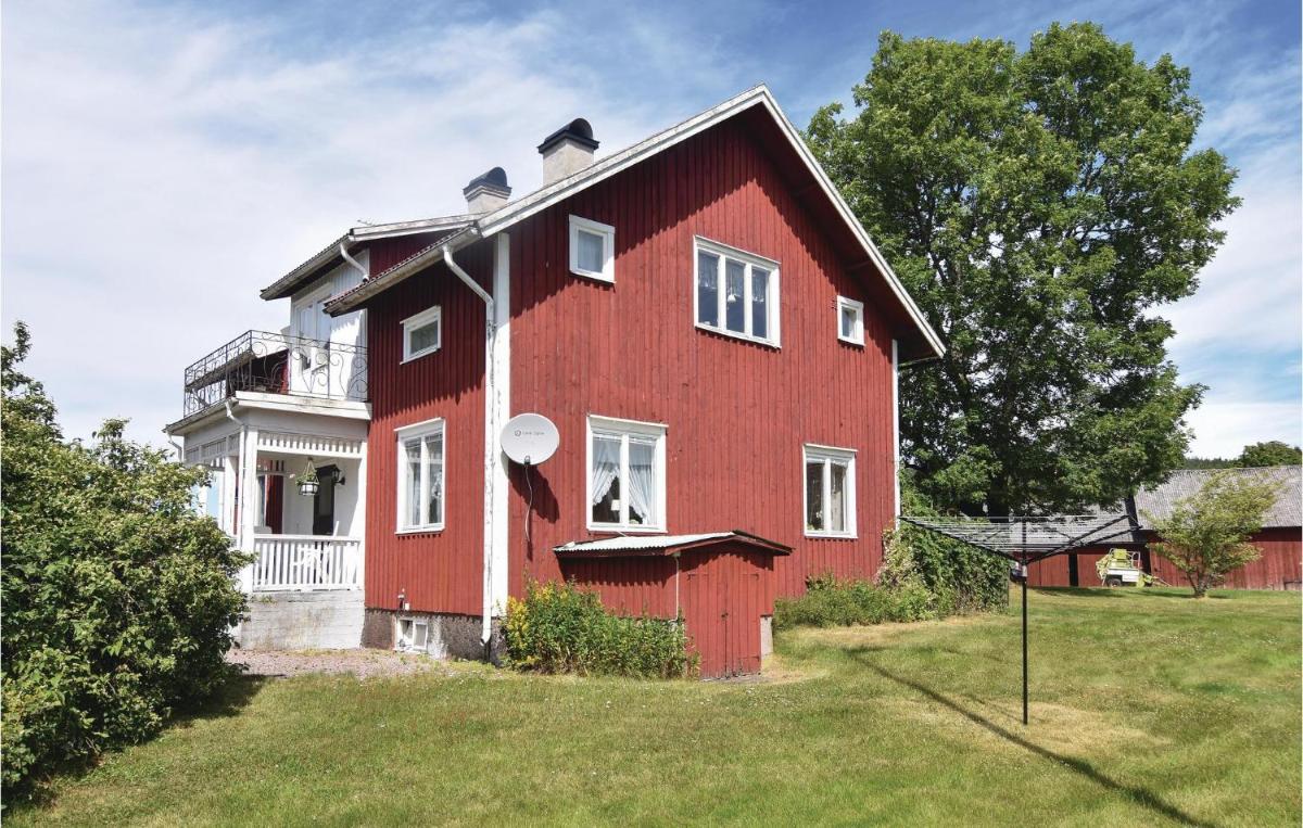 Nice Home In Åmål With House A Mountain View