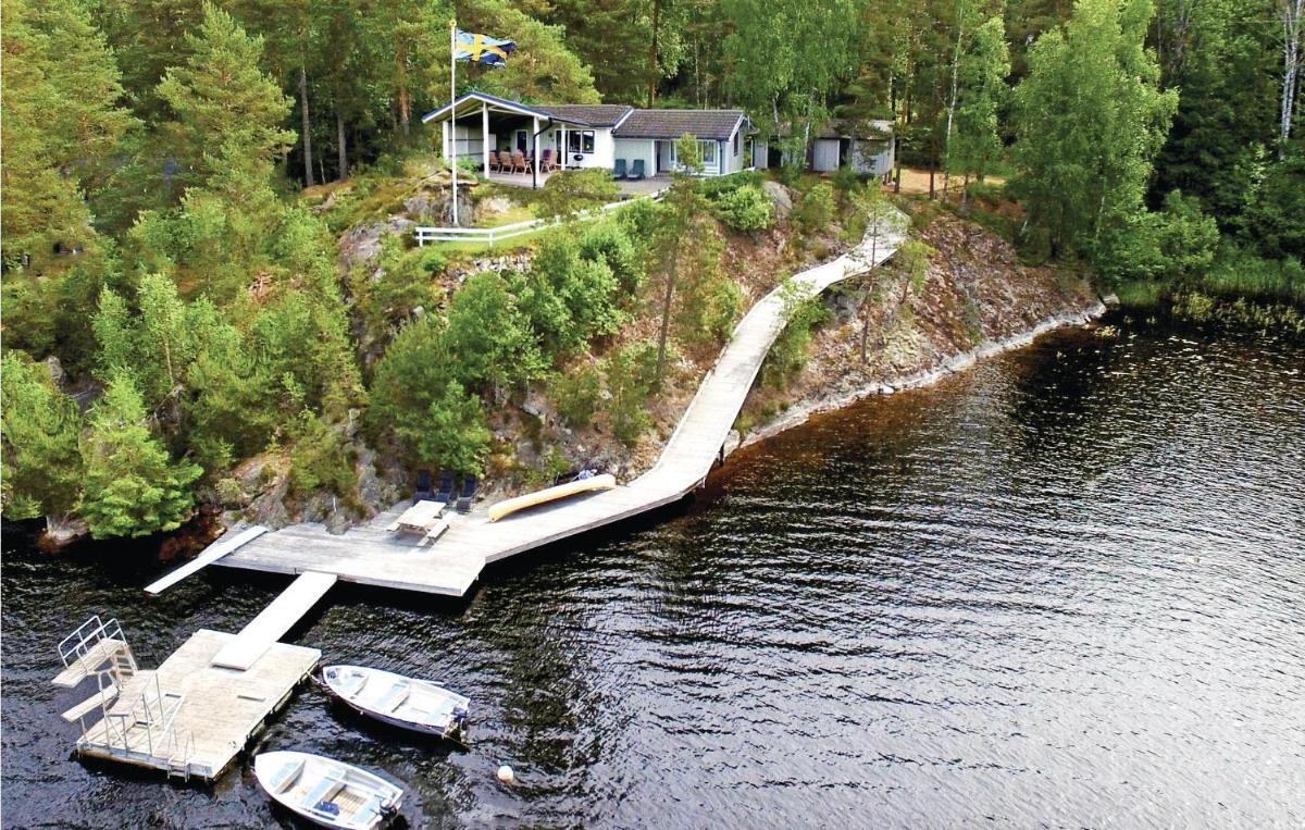 Lovely Home In Årjäng With House Sea View