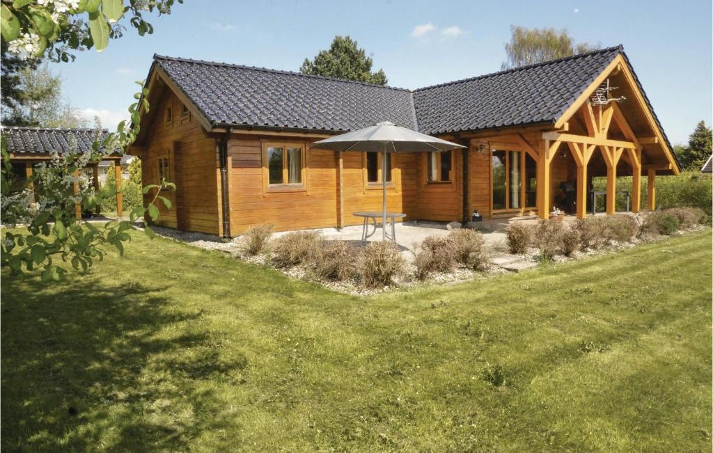 Four-Bedroom Holiday Home In Hesselager