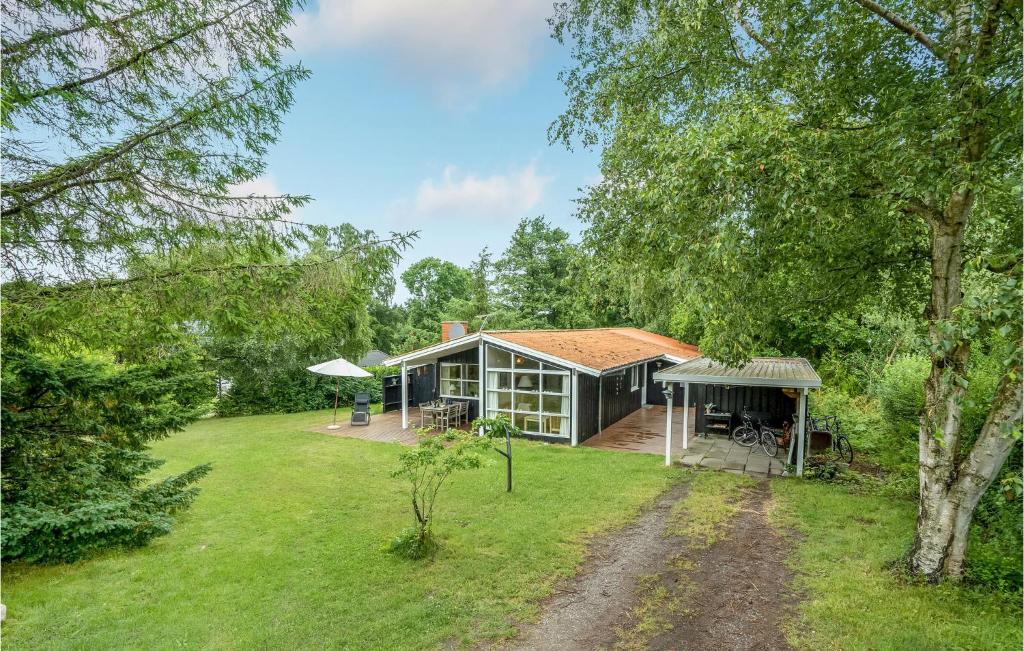 Four-Bedroom Holiday Home In Stege
