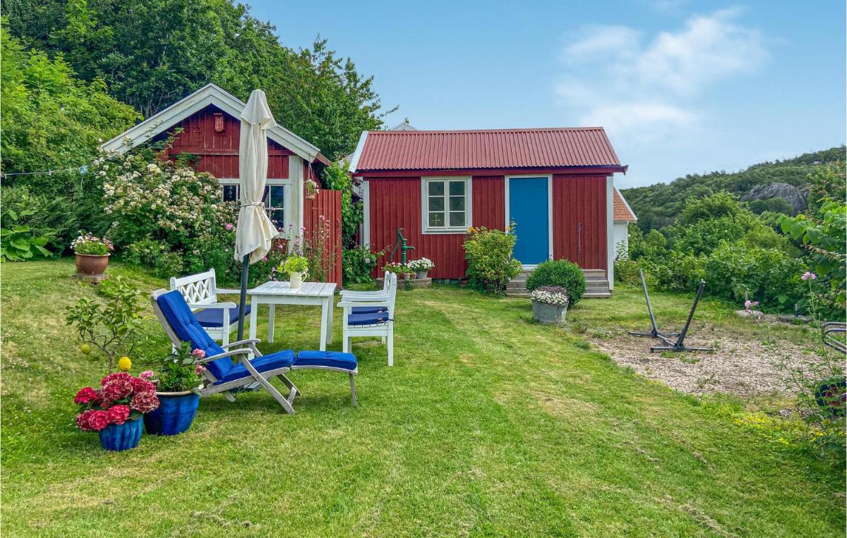 4 Bedroom Cozy Home In Ellös