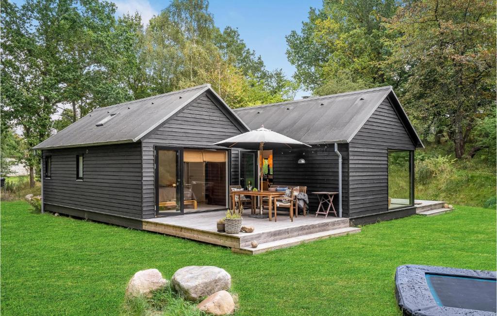 Stunning Home In Fårevejle With Kitchen