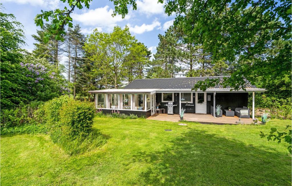 2 Bedroom Awesome Home In Farsø