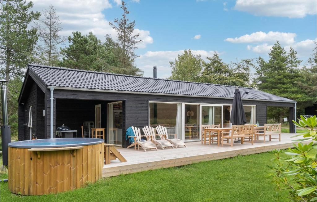 Beautiful Home In Højby With Sauna