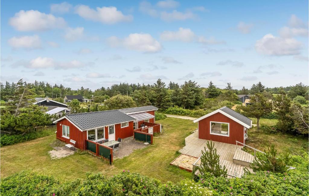 Gorgeous Home In Løgstør With Kitchen