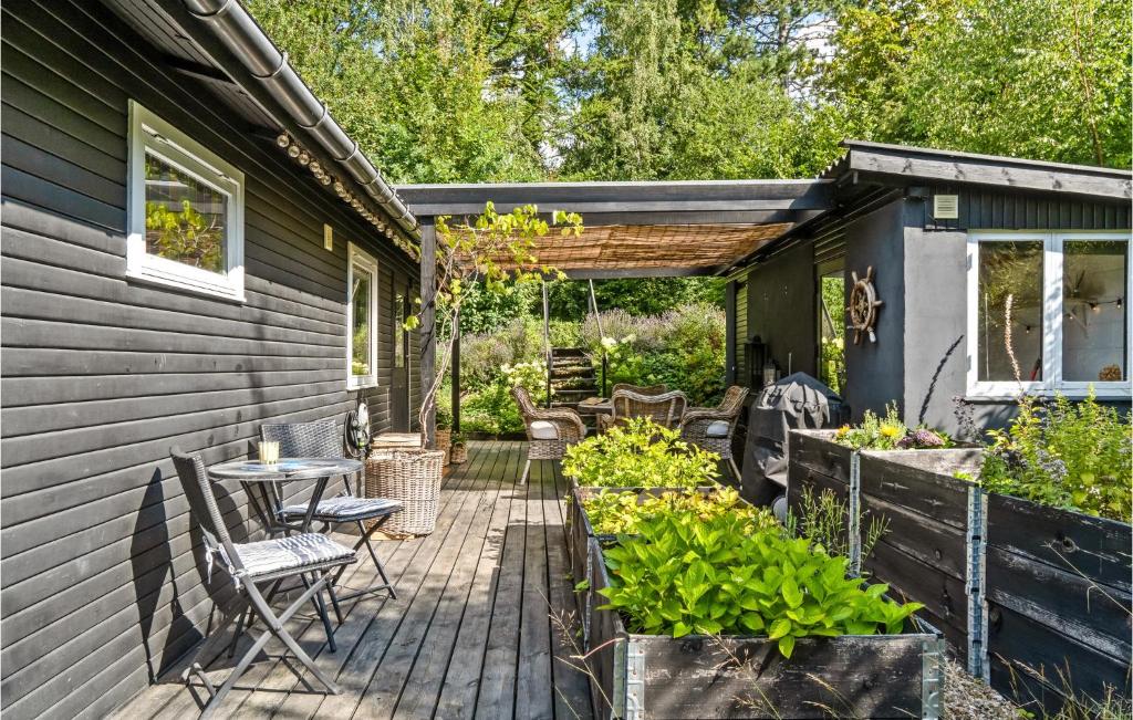 Gorgeous Home In Ølsted With Wifi