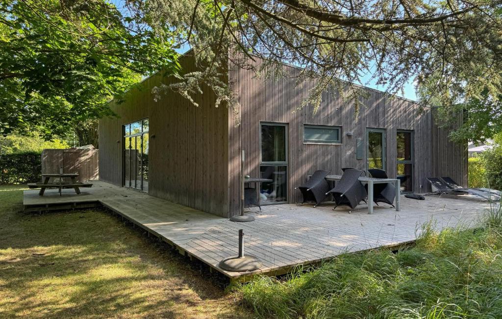 2 Bedroom Pet Friendly Home In Præstø