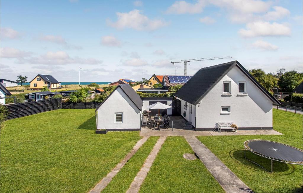 5 Bedroom Pet Friendly Home In Strandby