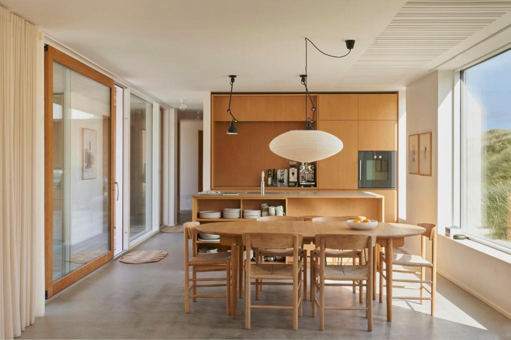 Stylish Architect House In Kettrup Hills
