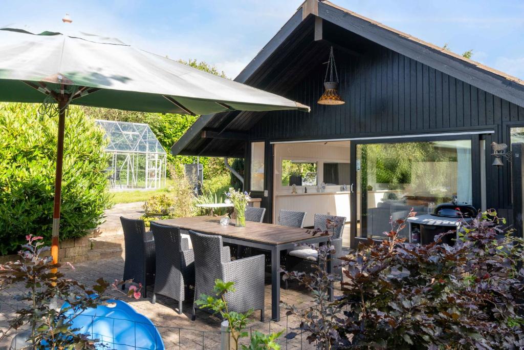 The Summer House In Peaceful Nyrup,