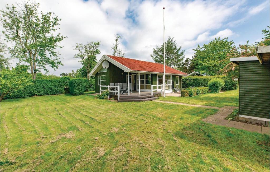 Three-Bedroom Holiday Home In Follenslev