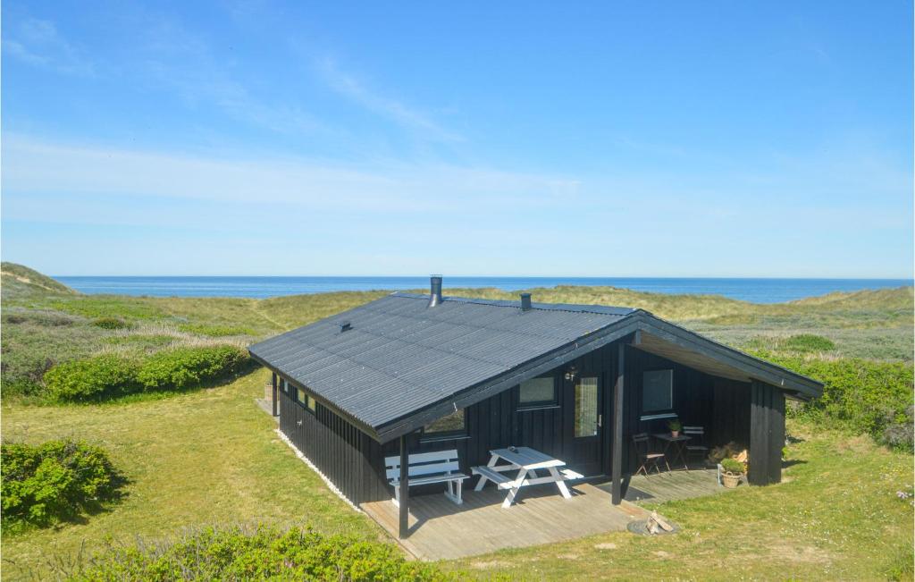 Three-Bedroom Holiday Home In Lokken