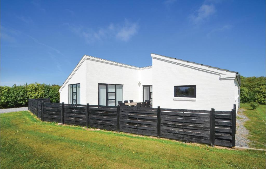 Three-Bedroom Holiday Home In Vestervig