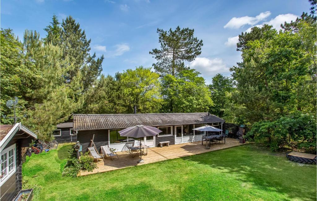 Three-Bedroom Holiday Home In Vig