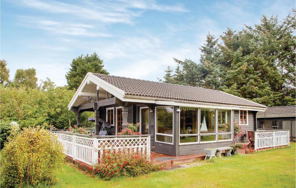 Two-Bedroom Holiday Home In Hals