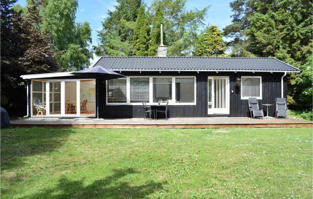 Two-Bedroom Holiday Home In Liseleje